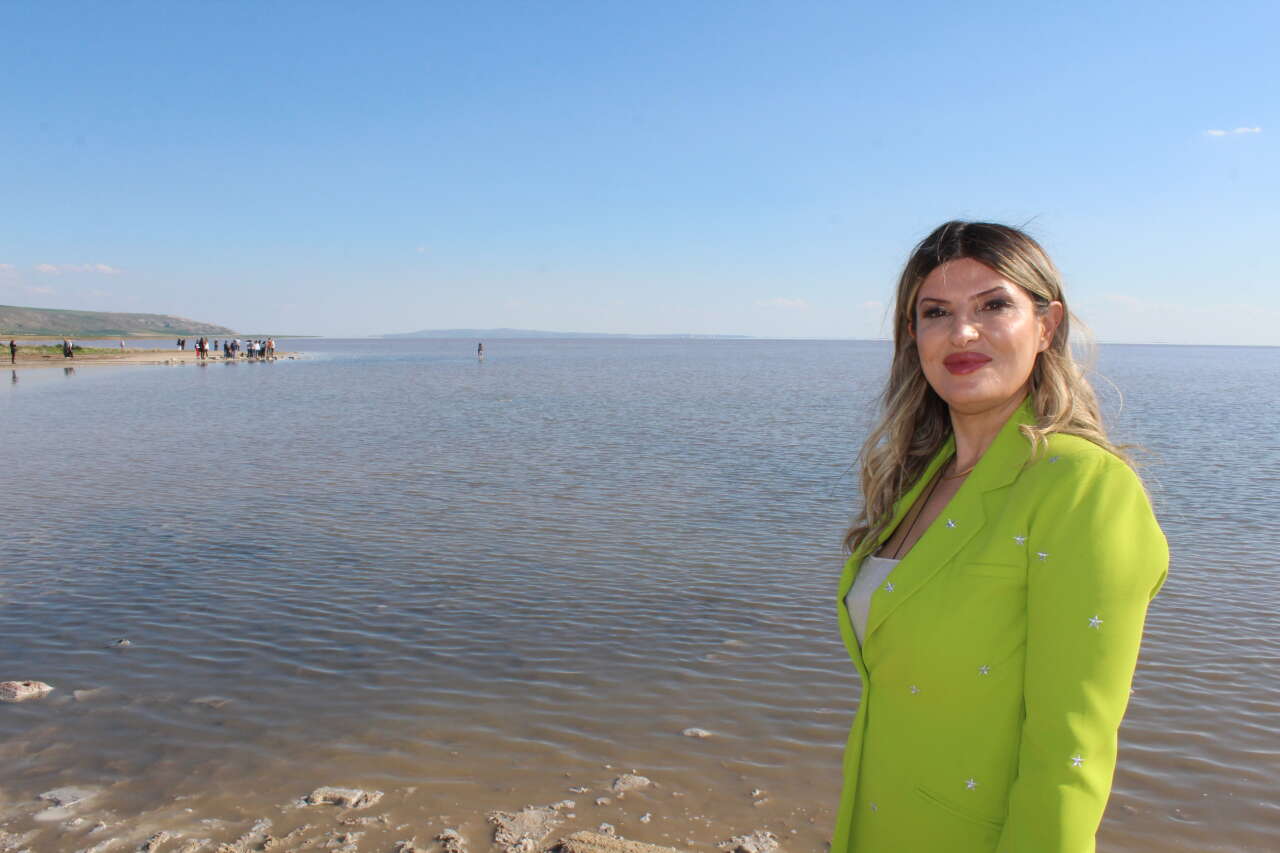 Konya’nın flamingo cenneti son yağışlarla hayat buldu 5